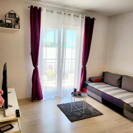 Ferienwohnung Ena Turanj Exterior foto