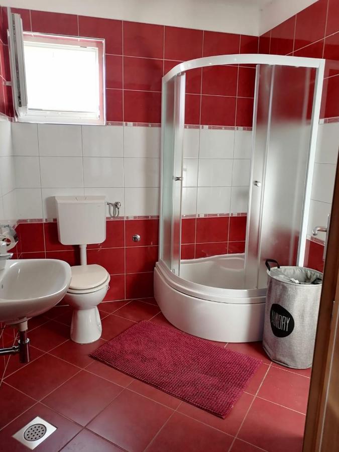 Ferienwohnung Ena Turanj Exterior foto