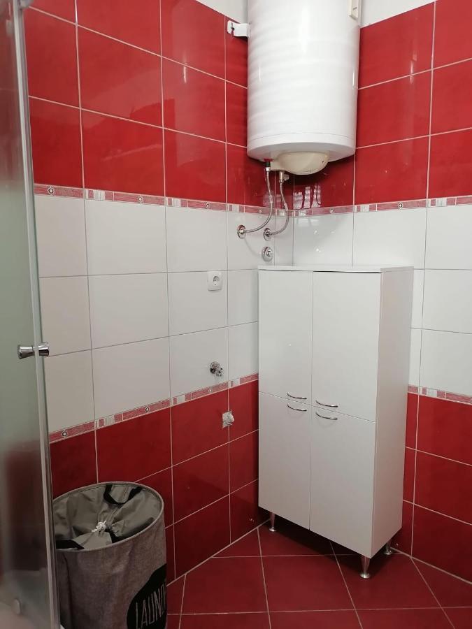 Ferienwohnung Ena Turanj Exterior foto