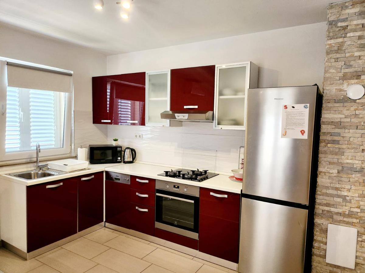 Ferienwohnung Ena Turanj Exterior foto